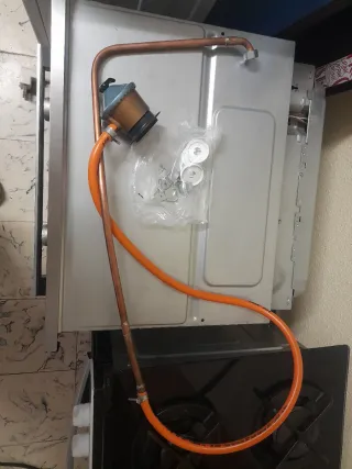 Horno y vitrocerámica de gas Teka