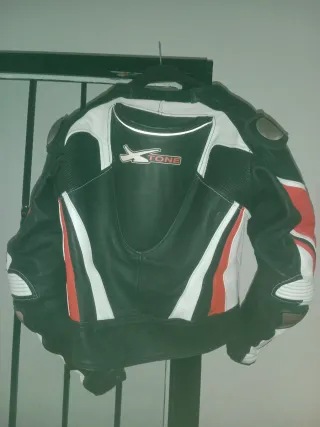 Mono xtone 54 56 y botas.