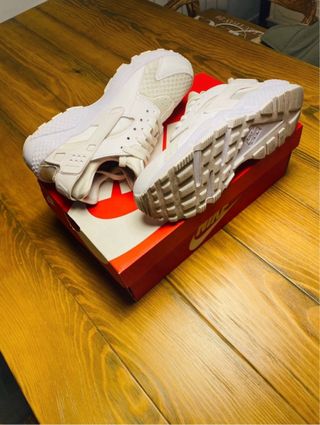 Nike Huarache Blancas Talla 7US 40EU
