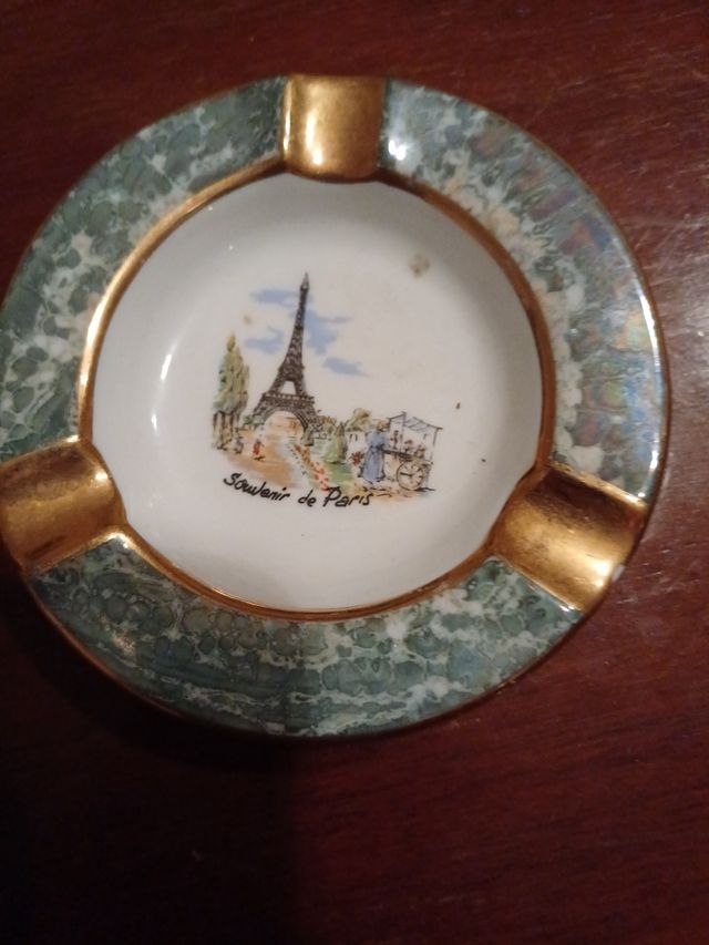 Posacenere  in  porcellana  Limoges