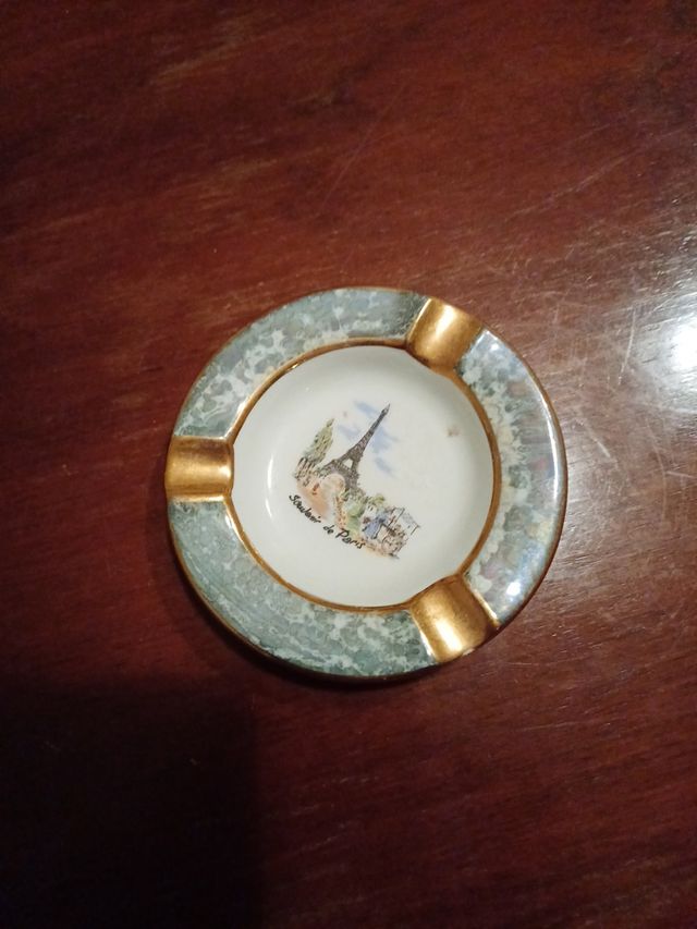 Posacenere  in  porcellana  Limoges