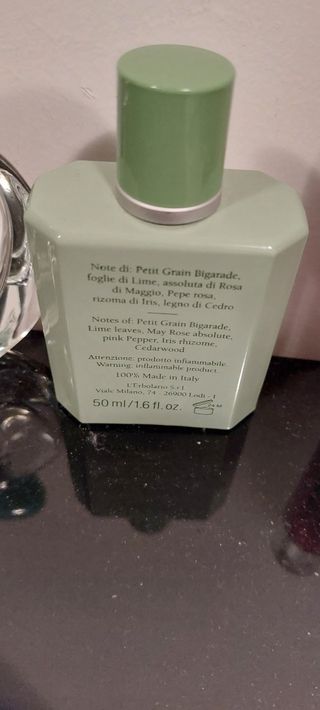 Set bottiglie vuote di profumo