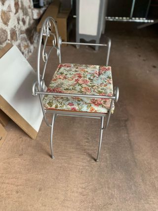 Banqueta metálica forja color plata