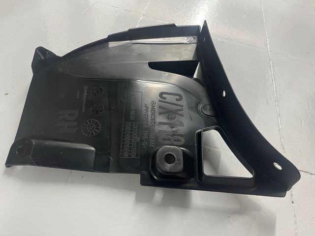 Cubierta pasarruedas Mercedes Cla