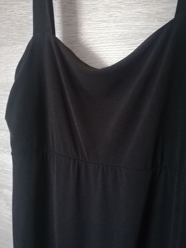 Abito corto nero a palloncino