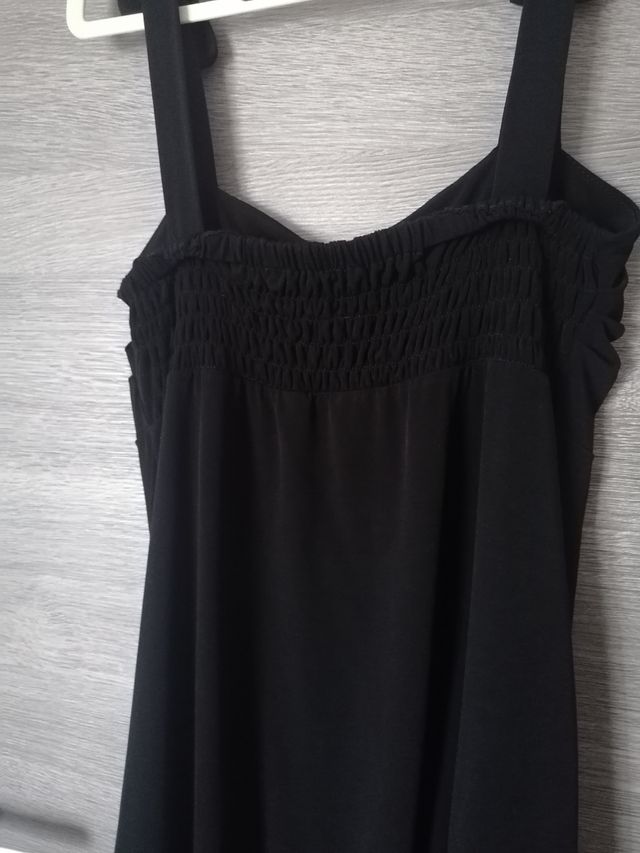 Abito corto nero a palloncino