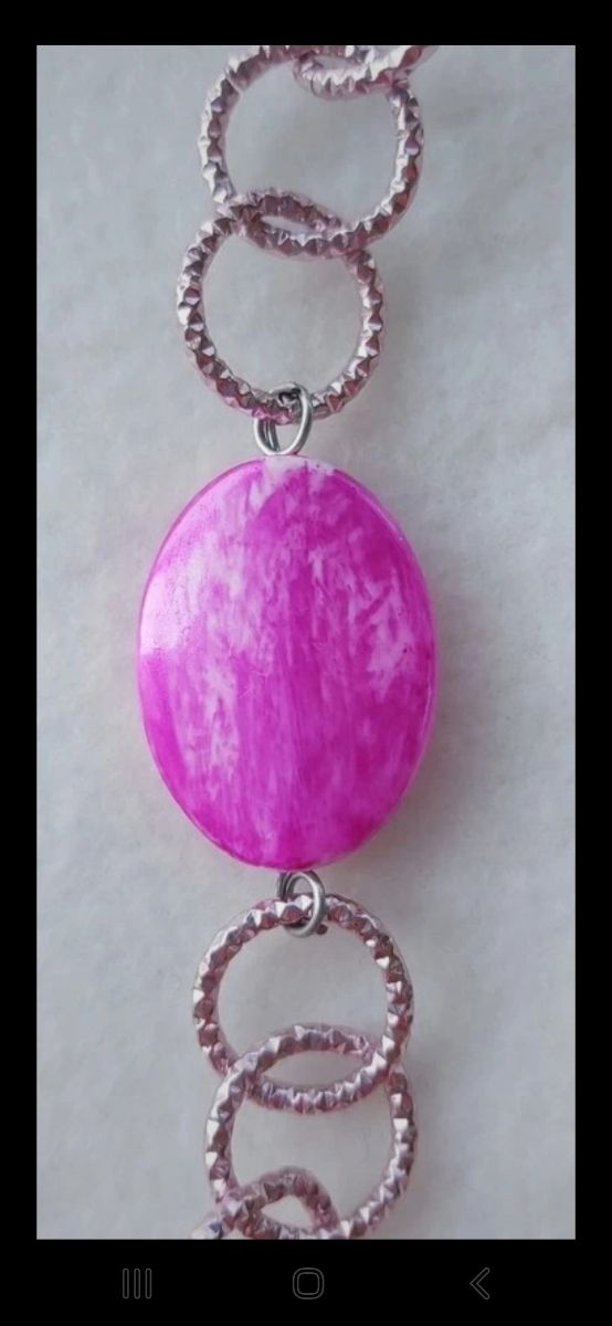 Collana con fiore laterale e resine, ROSA