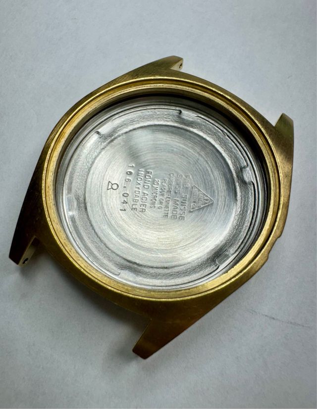 CAJA CHAPADA ORO OMEGA 166.041