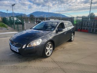 Volvo V60 2.0 d3 163cv momentum aut. 2012