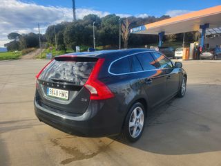Volvo V60 2.0 d3 163cv momentum aut. 2012