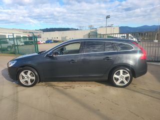 Volvo V60 2.0 d3 163cv momentum aut. 2012