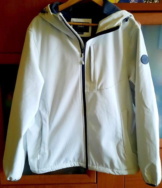 Chaqueta de Pull&Bear. 