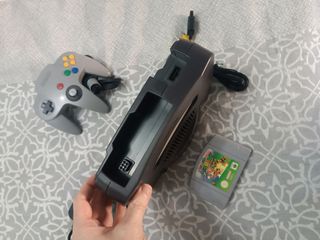 Nintendo 64 + Mario 64.