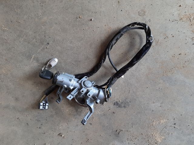 Conmutador de arranque Suzuki