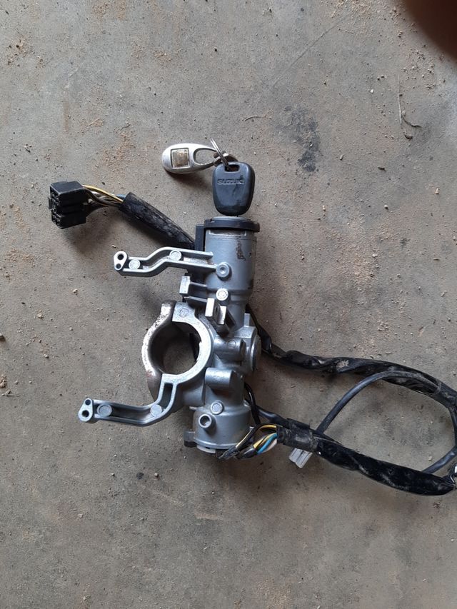 Conmutador de arranque Suzuki