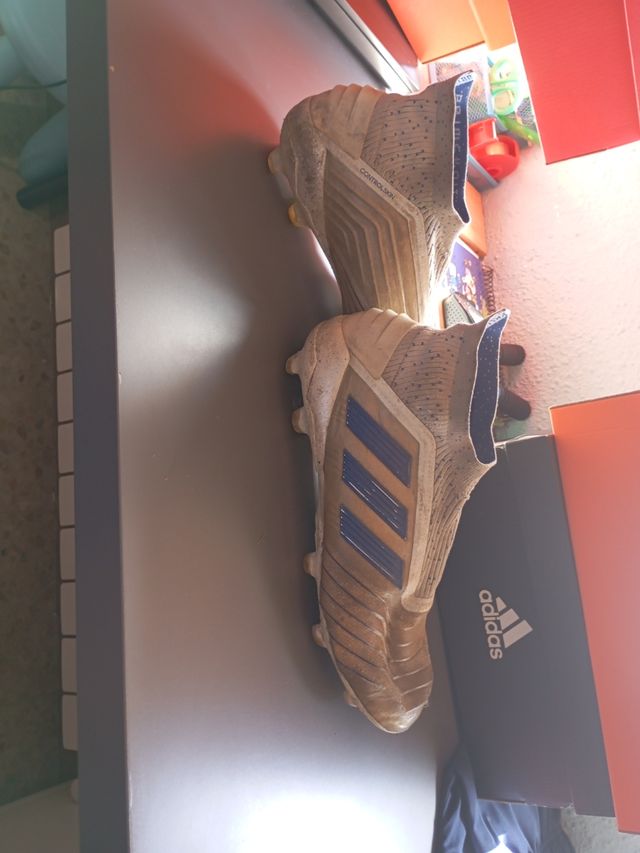 Botas de fútbol adidas predator