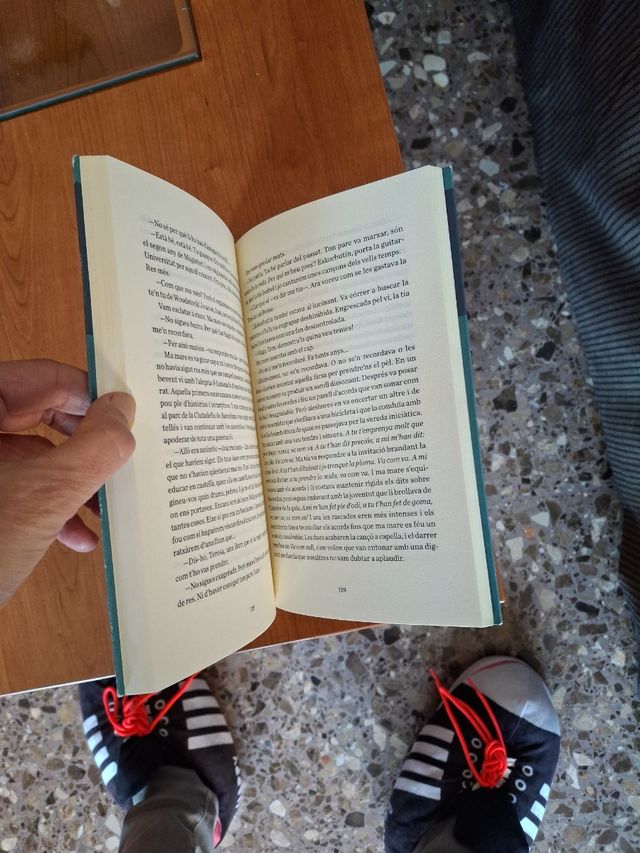 Totes les cançons parlen de tu (Catalan Edition)