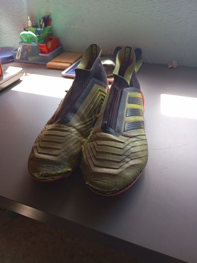 Botas de fútbol adidas predator