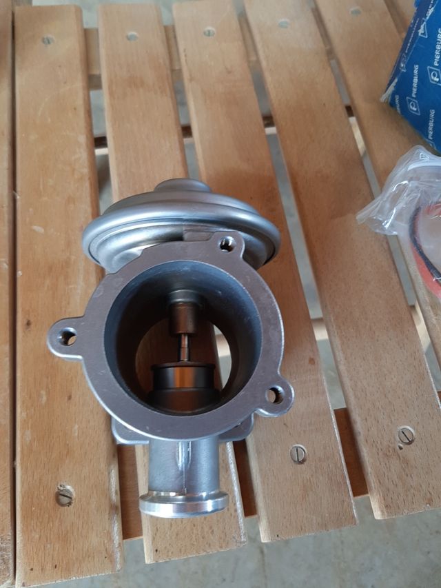 EGR bmw serie 3 coupe E92 330D