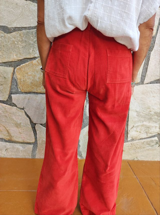 Pantalones anchos