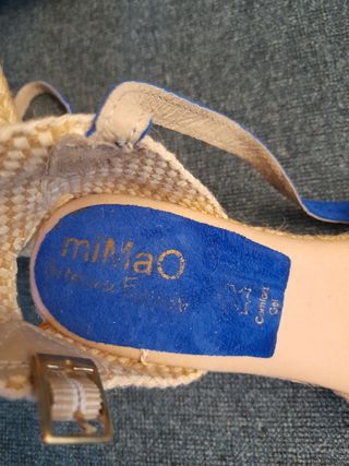 SANDALIAS CON CUÑA.