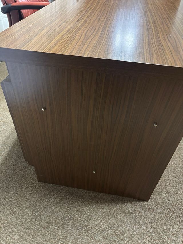 Escritorio madera 180 cm y 2 cajoneras