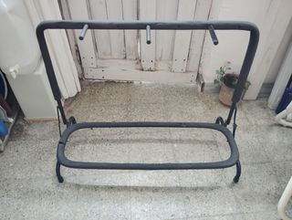 Soportes varios para guitarra y bajo 