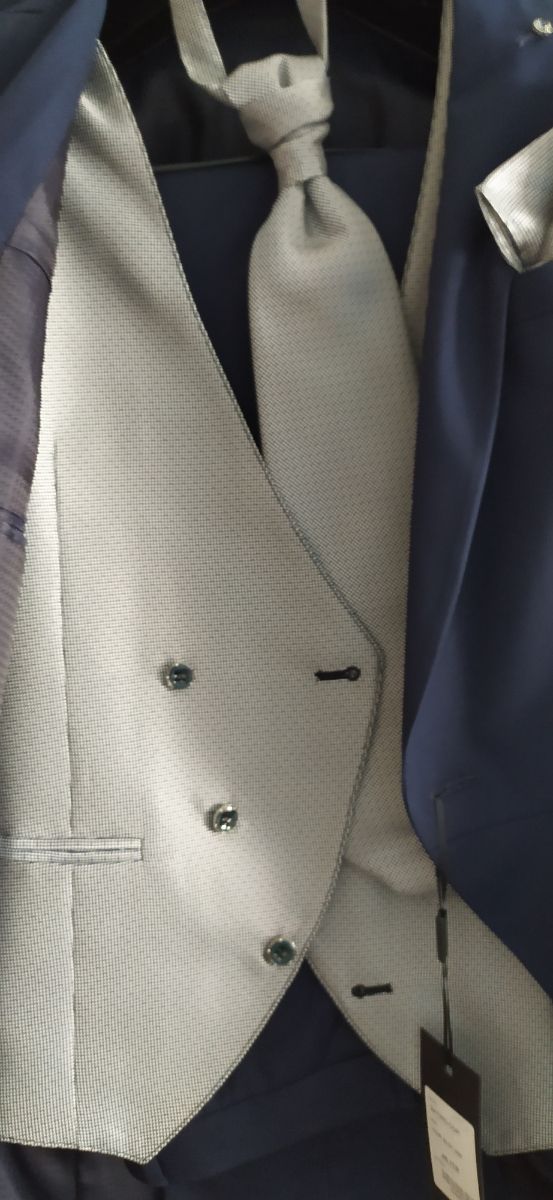 Traje de novio nuevo sin usar