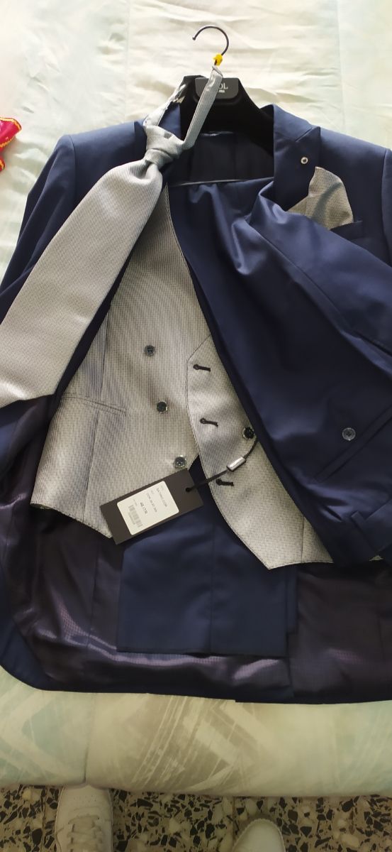 Traje de novio nuevo sin usar