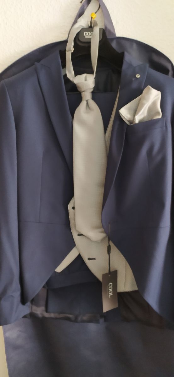 Traje de novio nuevo sin usar