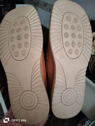 Zapatos nuevos sin estrenar niño