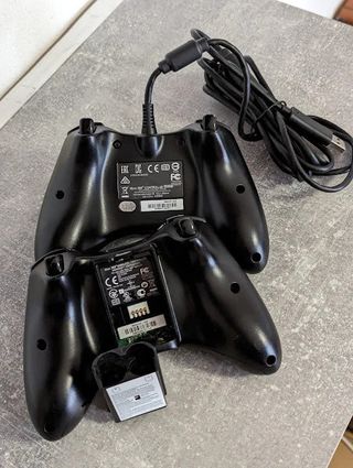 Consola Xbox 360 de 4 GB + HDD de 250 GB