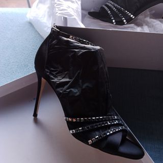 Sandalias Guess con tacón 