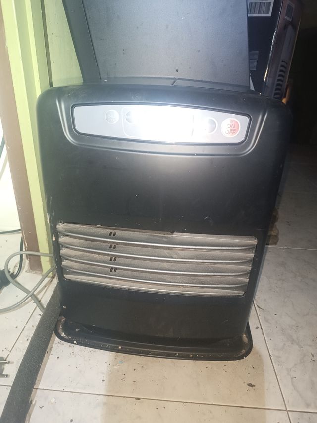 Estufa electrónica de keroseno