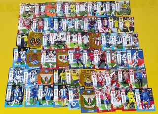 Grande lotto di figurine di calcio