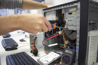 Reparo tanto ordenadores de sobremesa como portáti