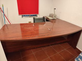 Mesa Despacho color caoba