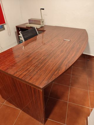 Mesa Despacho color caoba