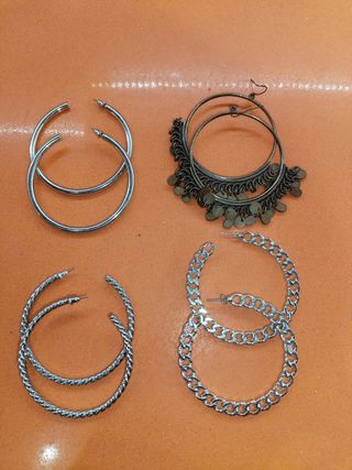4 pares de pendiente de aro