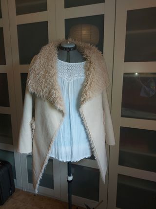 Chaquetón de piel vegana