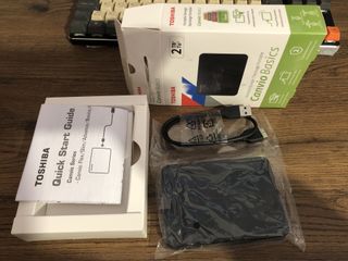 TOSHIBA 2TB Disco duro externo SIN USO