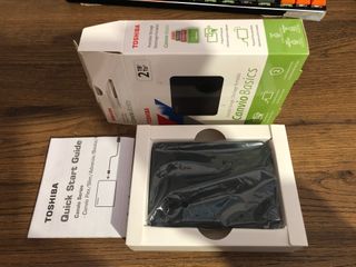TOSHIBA 2TB Disco duro externo SIN USO