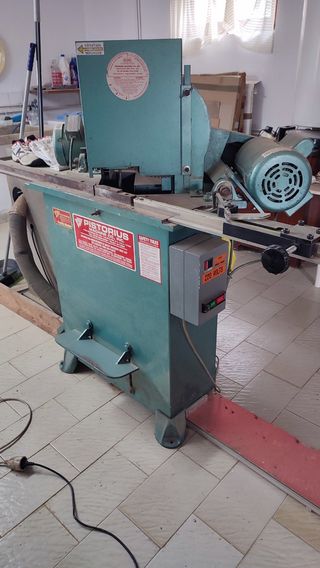 Sierra ingletadora doble corte