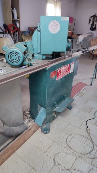 Sierra ingletadora doble corte