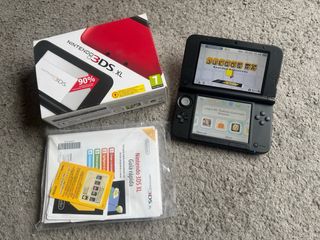 Nintendo 3DS XL Roja