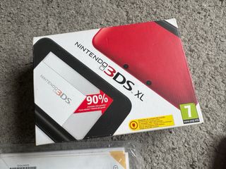 Nintendo 3DS XL Roja