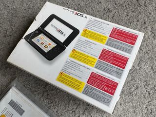 Nintendo 3DS XL Roja