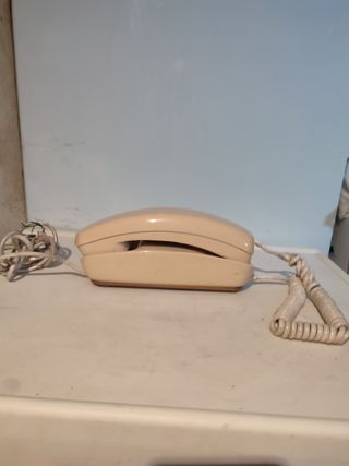 Teléfono antiguo