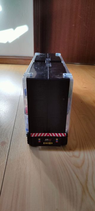 Brinquedo Camião reboque cheio de carros