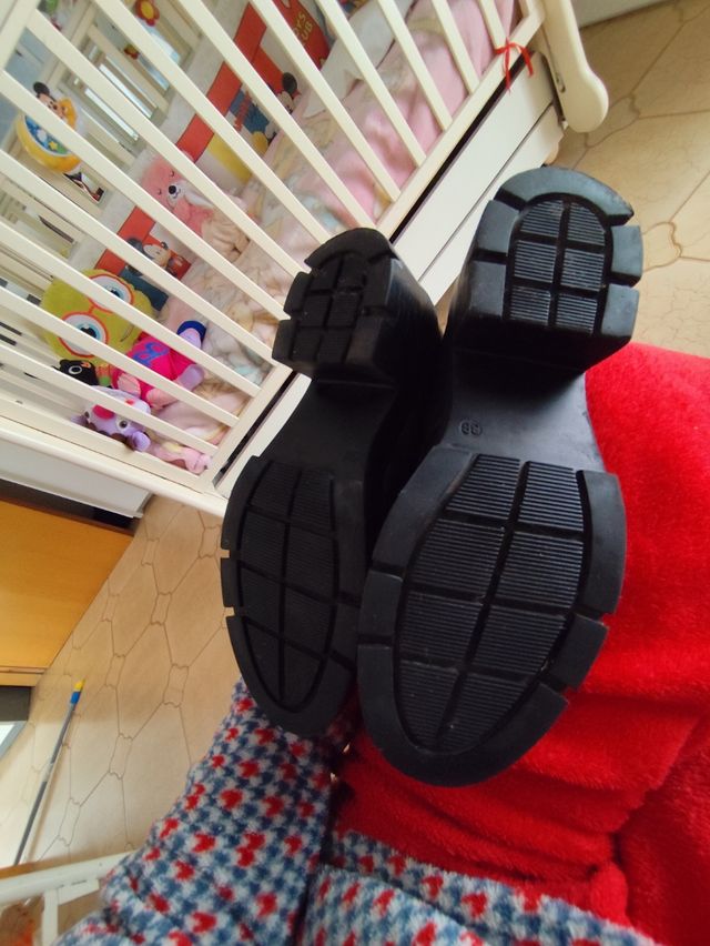 Stivaletti neri donna num 38